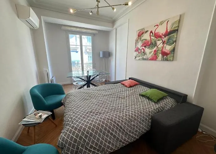 Appartement Two Bedroom To Rent In